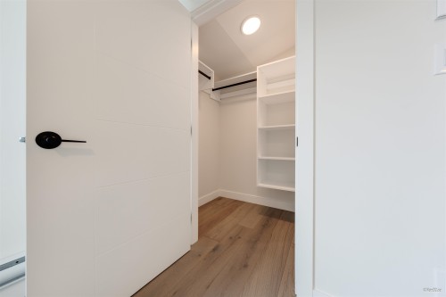 202-5092 Slocan Street, Vancouver, BC 