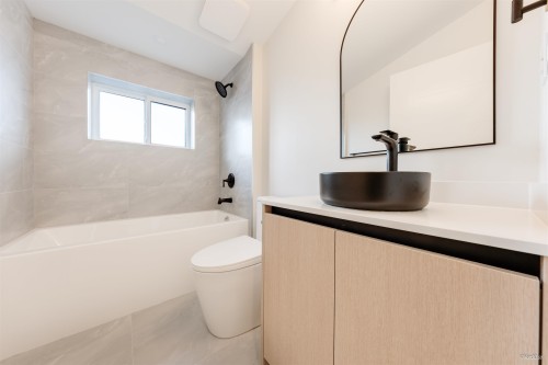 202-5092 Slocan Street, Vancouver, BC 