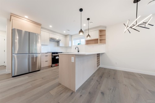 202-5092 Slocan Street, Vancouver, BC 