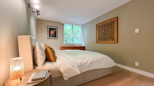 102-2016 Fullerton Avenue, North Vancouver, BC 