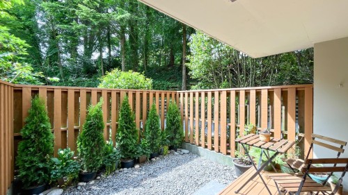 102-2016 Fullerton Avenue, North Vancouver, BC 