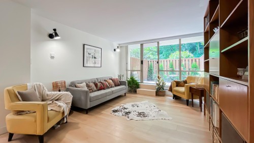 102-2016 Fullerton Avenue, North Vancouver, BC 