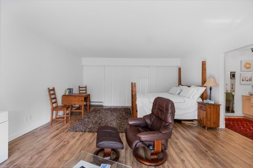 815 29Th Street E, North Vancouver, BC 