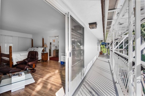 815 29Th Street E, North Vancouver, BC 