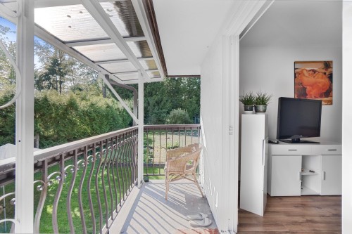 815 29Th Street E, North Vancouver, BC 