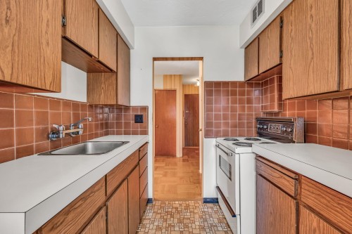 301-1050 Chilco Street, Vancouver, BC 