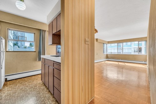 301-1050 Chilco Street, Vancouver, BC 