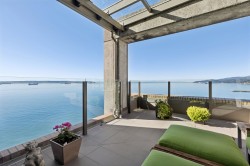 9-2250 Bellevue Avenue  West Vancouver, BC V7V 1C6