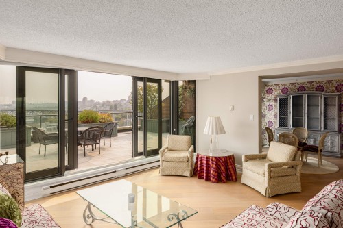 1009-1450 Pennyfarthing Drive, Vancouver, BC 