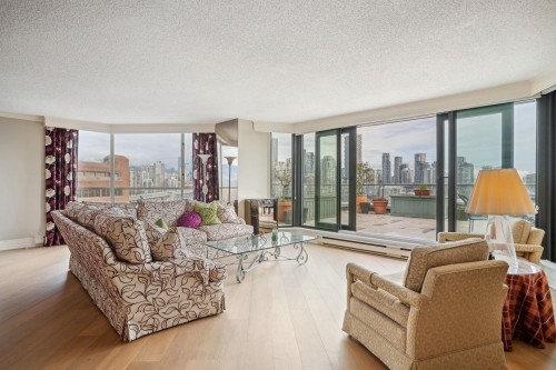 1009-1450 Pennyfarthing Drive, Vancouver, BC 