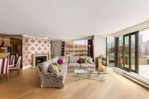 1009-1450 Pennyfarthing Drive, Vancouver, BC 