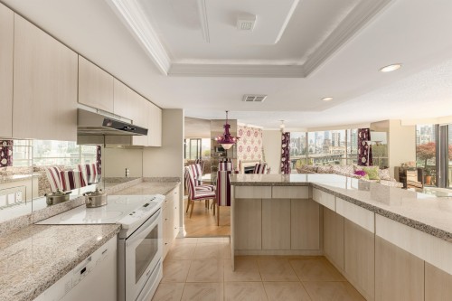 1009-1450 Pennyfarthing Drive, Vancouver, BC 