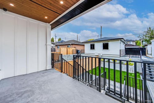 1347 64Th Avenue E, Vancouver, BC 