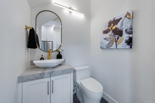 1347 64Th Avenue E, Vancouver, BC 