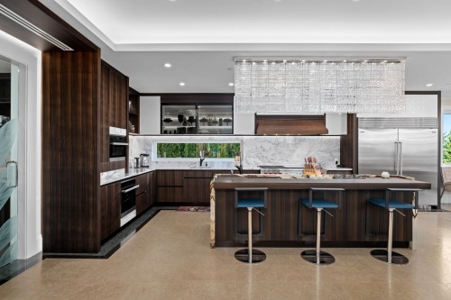 1436 Sandhurst Place, West Vancouver, BC 