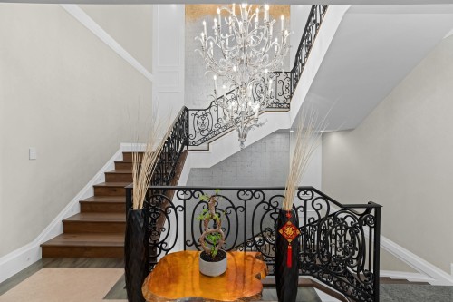 1436 Sandhurst Place, West Vancouver, BC 