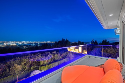 1436 Sandhurst Place, West Vancouver, BC 