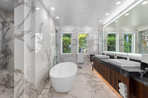 1436 Sandhurst Place, West Vancouver, BC 