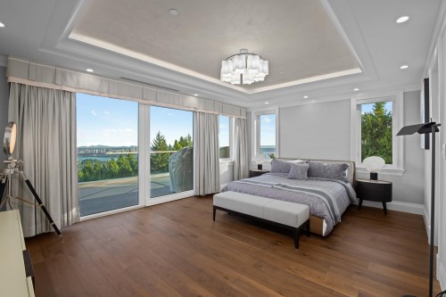 1436 Sandhurst Place, West Vancouver, BC 