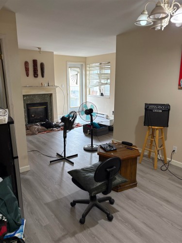 204-137 17Th Street W, North Vancouver, BC 