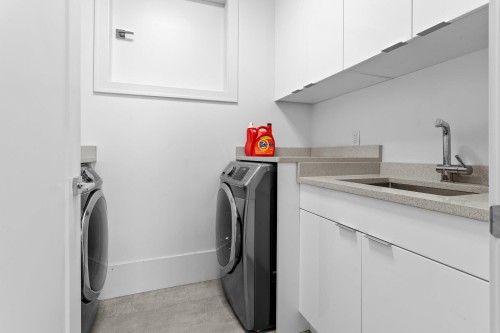 3726 35Th Avenue W, Vancouver, BC 