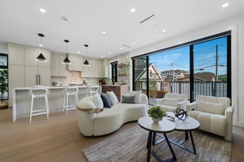 3-2282 8Th Avenue E, Vancouver, BC 