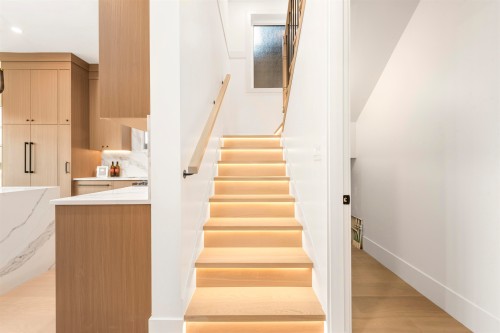 2-847 10Th Avenue E, Vancouver, BC 