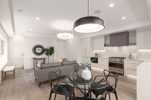 1135 33Rd Avenue W, Vancouver, BC 