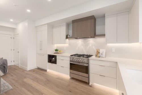 1135 33Rd Avenue W, Vancouver, BC 