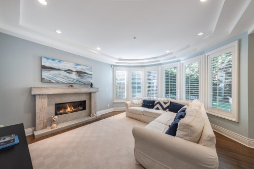 448 Gordon Avenue, West Vancouver, BC 