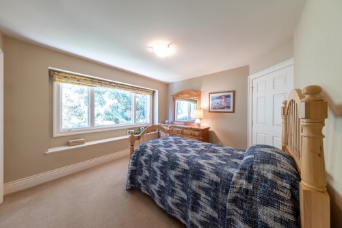 448 Gordon Avenue, West Vancouver, BC 