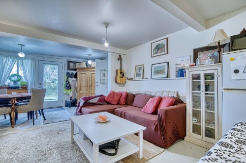 640 Wyngaert Road, Gibsons, BC 