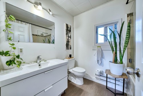 640 Wyngaert Road, Gibsons, BC 