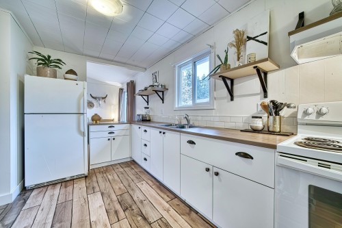 640 Wyngaert Road, Gibsons, BC 