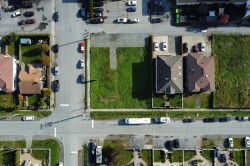 38086 Third Avenue  Squamish, BC V8B 0C3