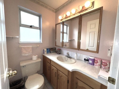 963 11Th Avenue E, Vancouver, BC 