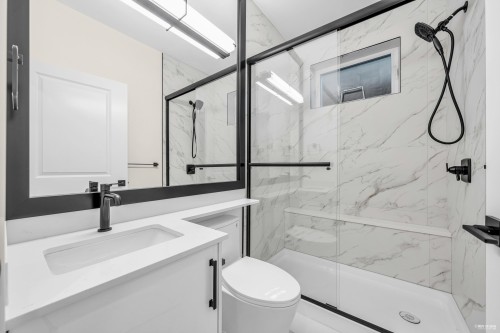 2-3090 Vanness Avenue, Vancouver, BC 