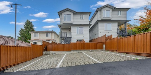 2-3090 Vanness Avenue, Vancouver, BC 