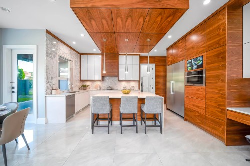 8160 Railway Avenue, Richmond, BC 