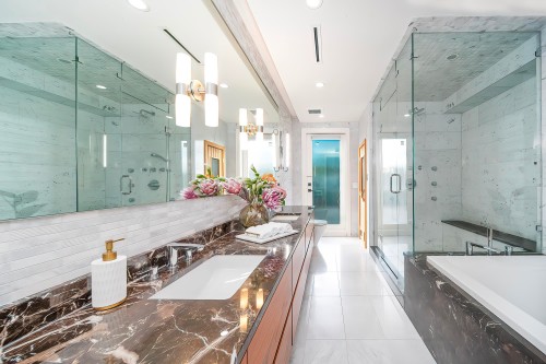 8160 Railway Avenue, Richmond, BC 