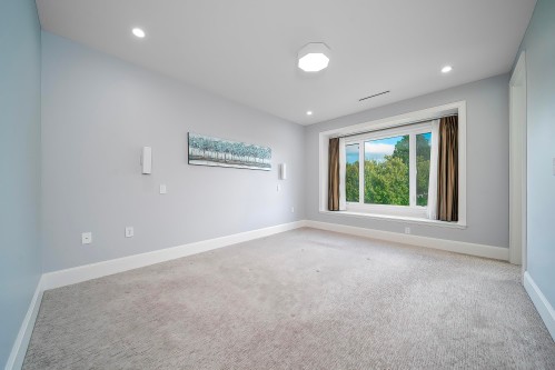 8160 Railway Avenue, Richmond, BC 