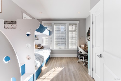 1017 8Th Avenue W, Vancouver, BC 