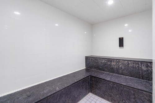 601-1499 Pender Street W, Vancouver, BC 