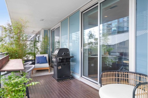 601-1499 Pender Street W, Vancouver, BC 