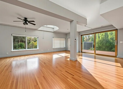 1609 Bewicke Avenue, North Vancouver, BC 