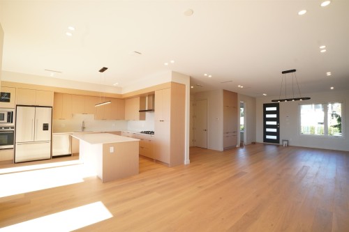 6252 Kitchener Street, Burnaby, BC 