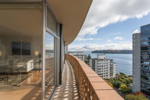 902-2135 Argyle Avenue, West Vancouver, BC 