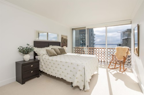 902-2135 Argyle Avenue, West Vancouver, BC 