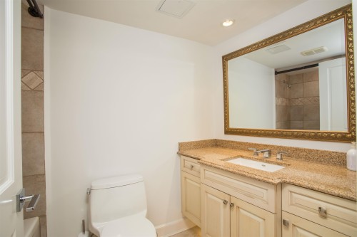 902-2135 Argyle Avenue, West Vancouver, BC 