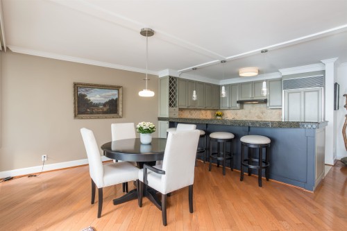 902-2135 Argyle Avenue, West Vancouver, BC 